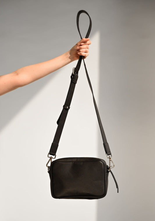 Carly Sling Bag in Charcoal