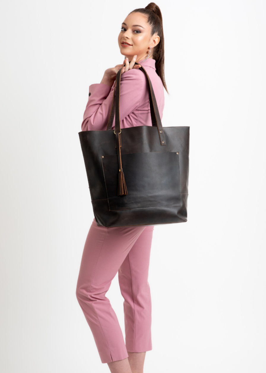Adriana Large Leather Tote in Coffee