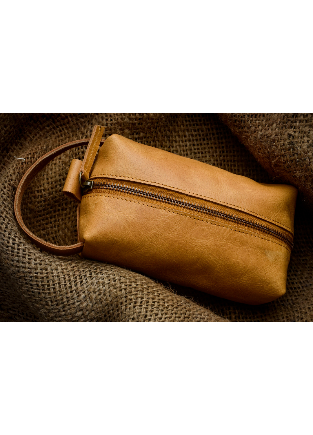 Nappa leather toiletry bag with zip · Black, Brown · Accessories
