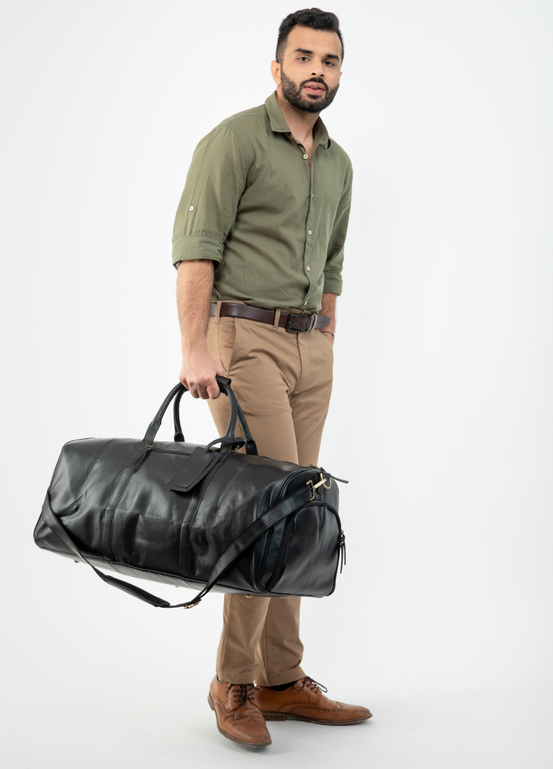 Leather Duffel Bag in Sable Black