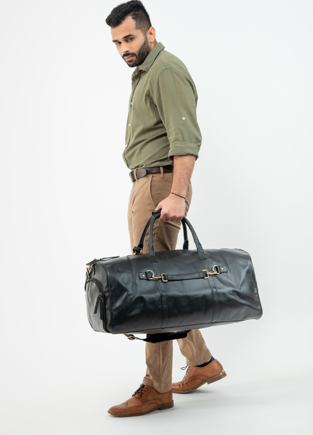 Leather Duffel Bag in Sable Black