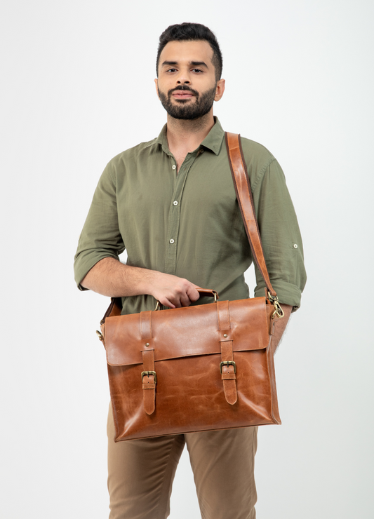 Classic Leather Messenger