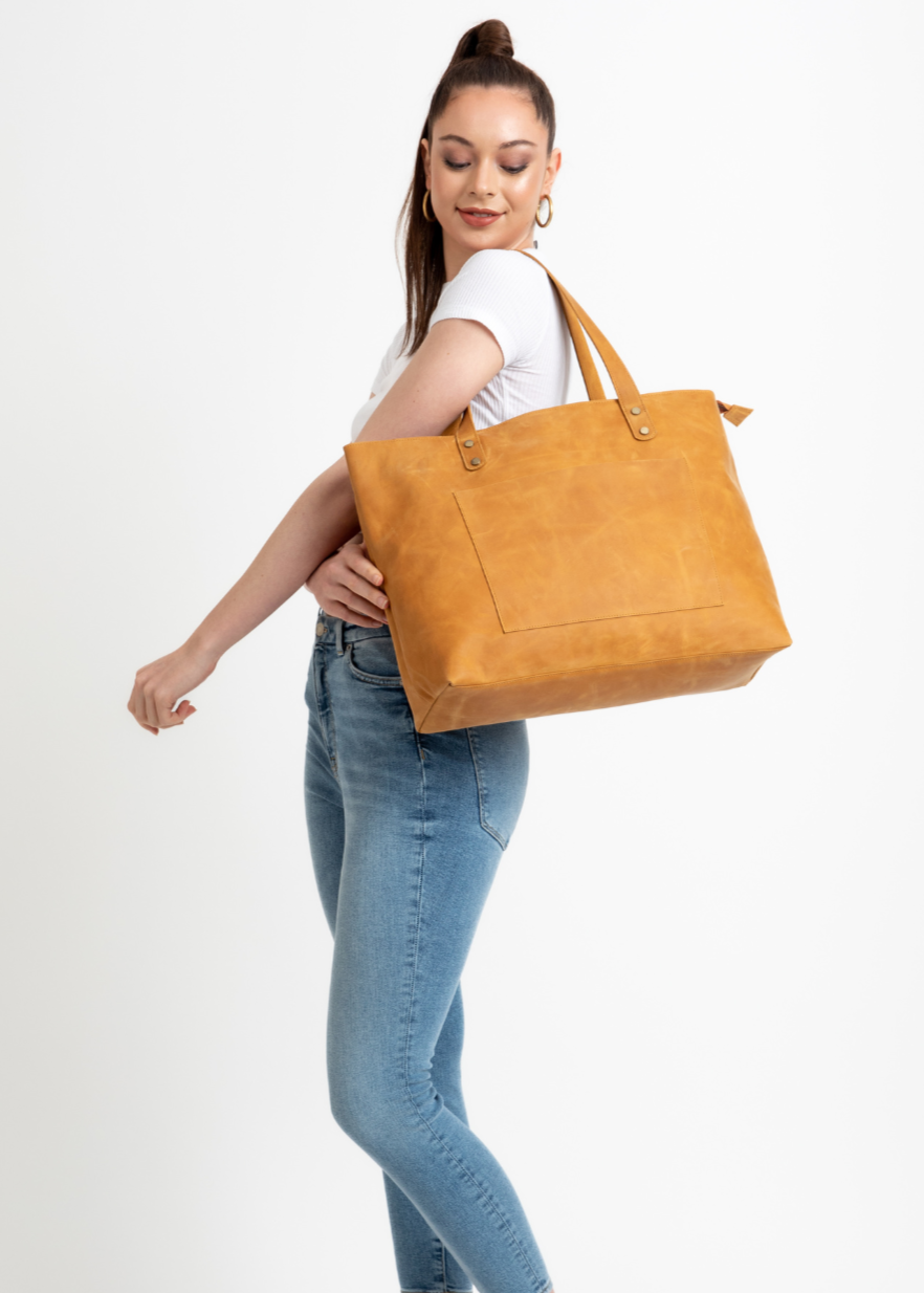 Classic Leather tote in Summer Tan